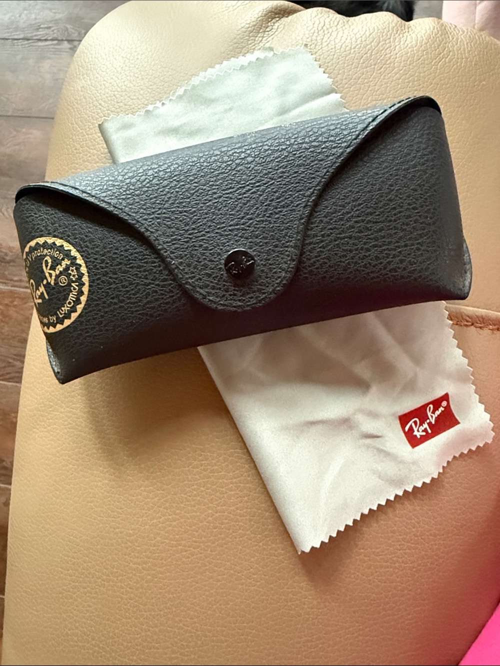 Ray-Ban Black Sunglasses Case with White Cleaning Cloth